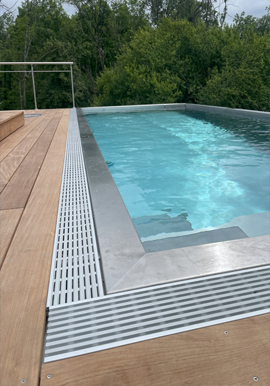 spécialiste piscine inox